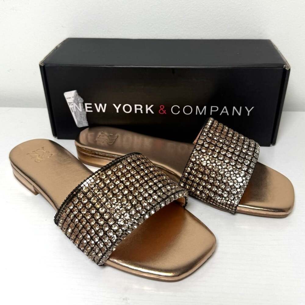 New York & Company Gracie Flat Gold Sandals Womens Size 8.5 NIB